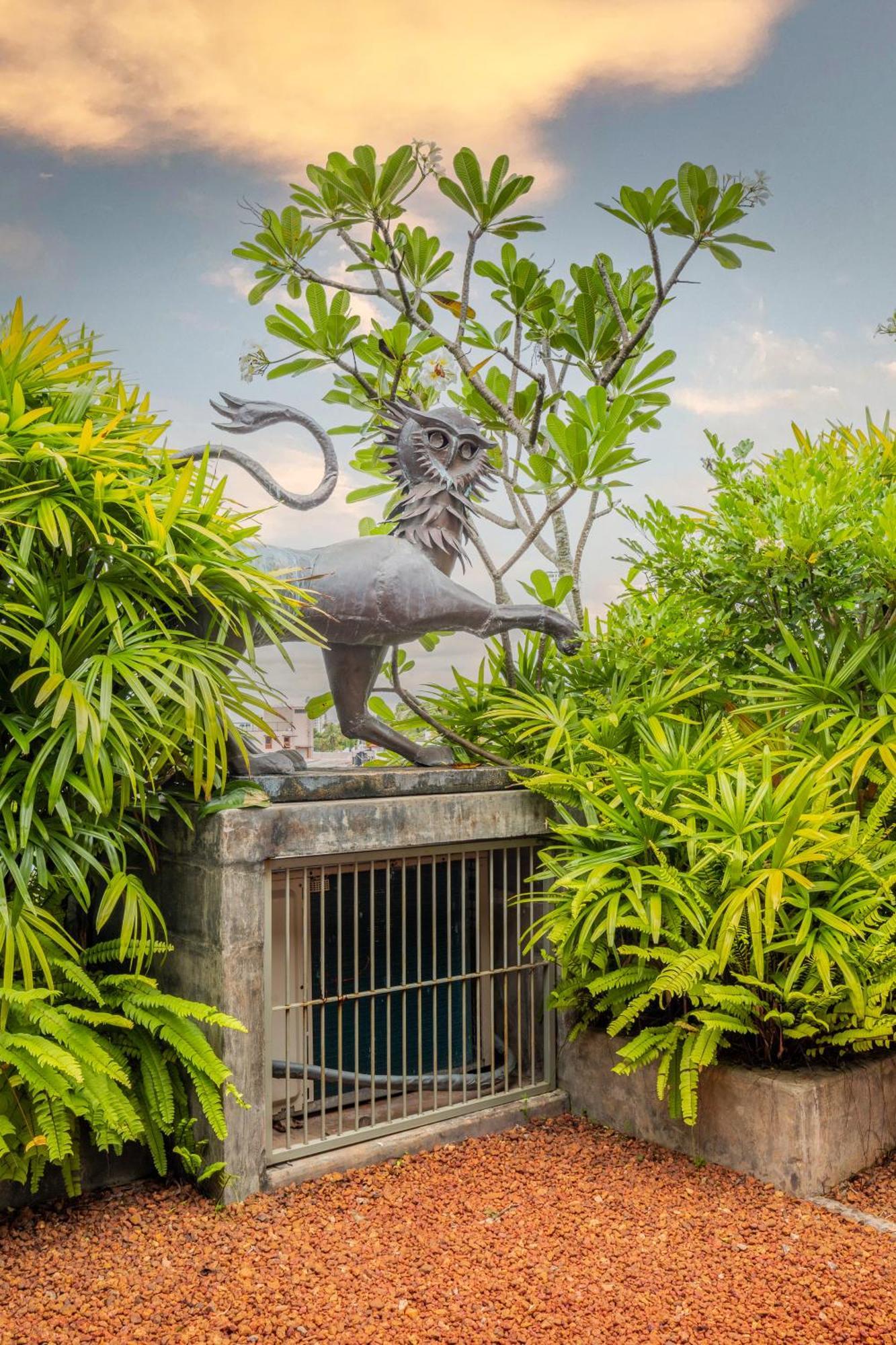 55Tg Boutique Suites Kolombo Bagian luar foto